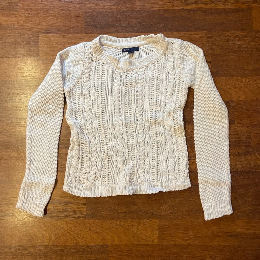 💕 White knit sweater